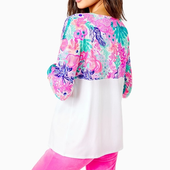 Lilly Pulitzer Finn Top Long Sleeve Medium Seaside Carnivale Pink White NEW - Picture 2 of 5